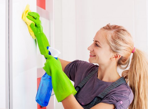 Move out cleaning for a Crystal Palace flat after tenants have moved out